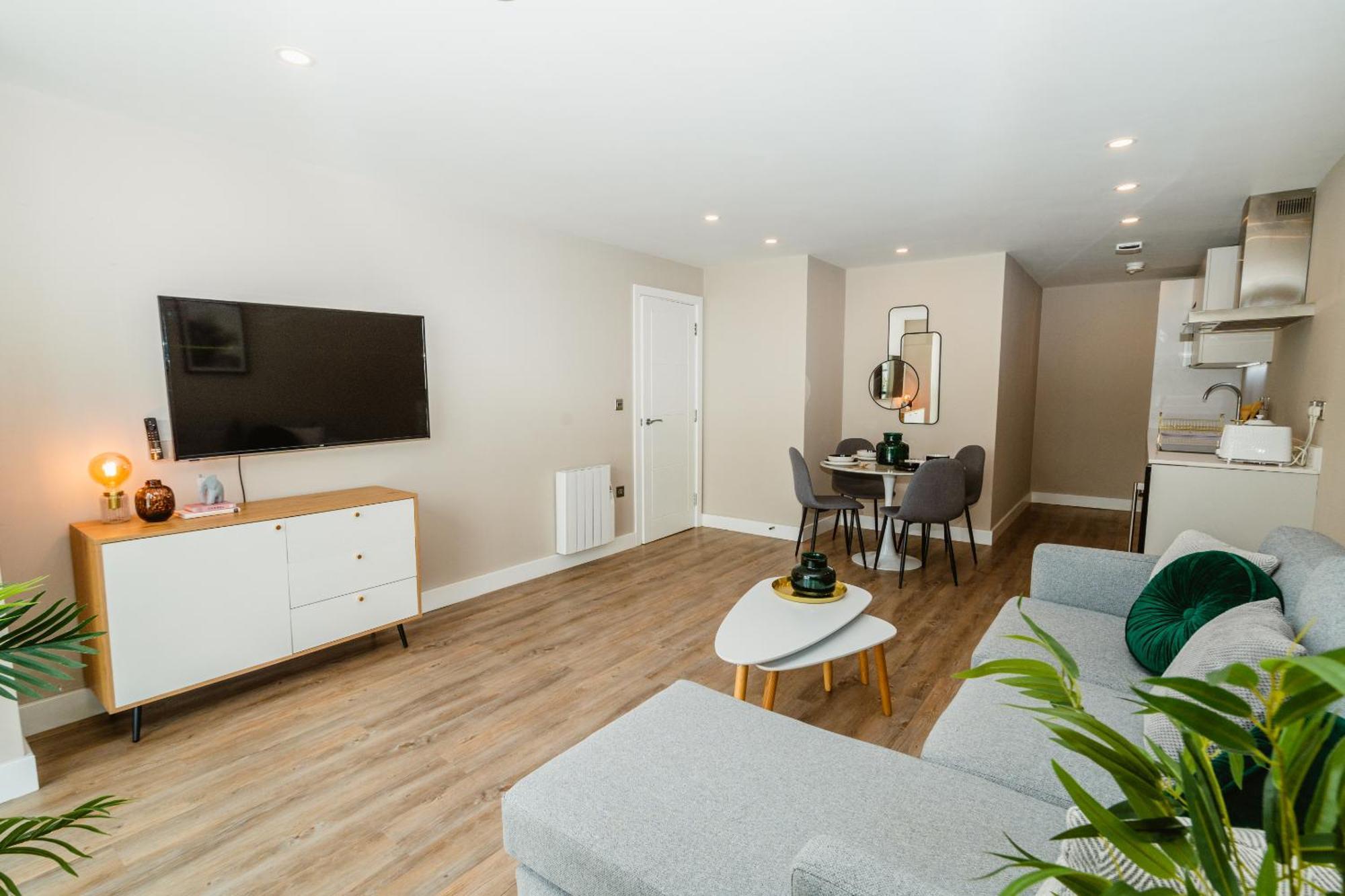 Apartment Vichy - The Glass House Vip Luxury With Gym, Cinema & Gaming Rooms, And Work Space Access *