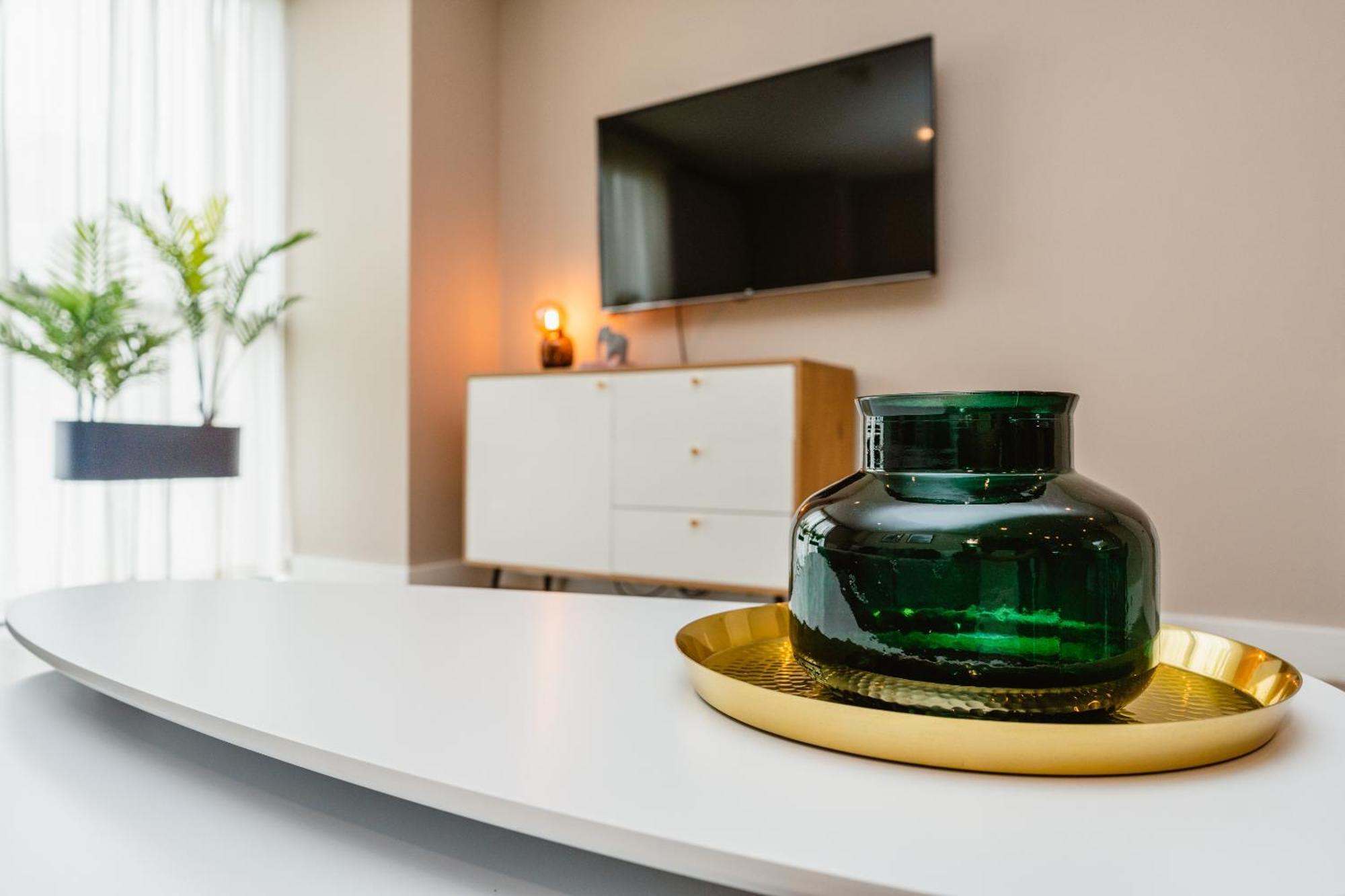 Apartment Vichy - The Glass House Vip Luxury With Gym, Cinema & Gaming Rooms, And Work Space Access Kingston upon Hull